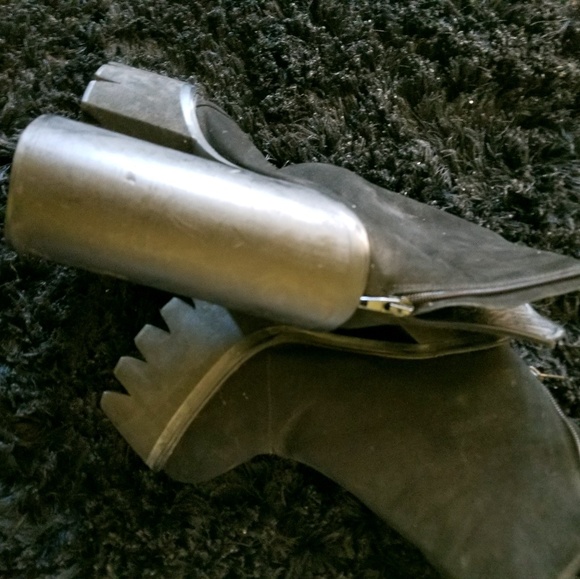 💕Jeffrey campbell chunky boots, hello kitty, 9 - Picture 7 of 8